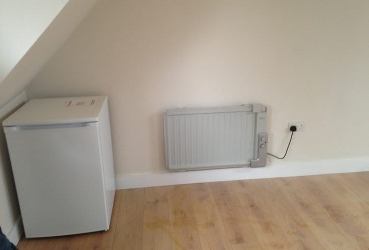 Electrician cu experienta - Instalari / Modificari / Reparatii - Lucrari in pret Londra