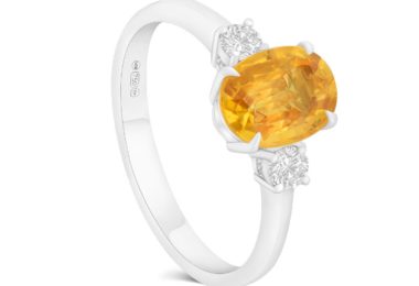 Vand Inel Trilogy Aur Alb Cu Safir Galben In Stratford, Londra