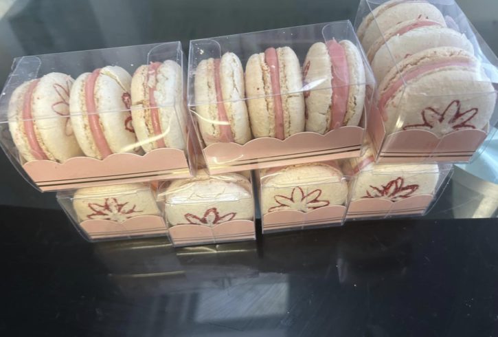 Prajituri De Casa Si Torturi La Comanda In Edgware, Londra