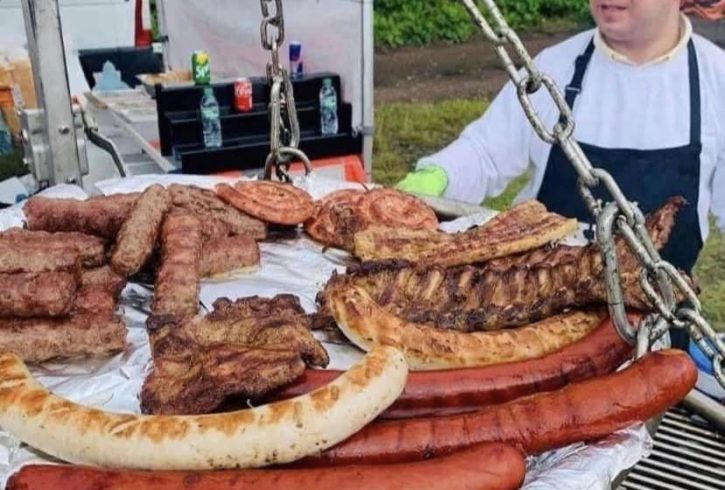 Meniuri Romanesti La Grill In Fiecare Duminica In Taplow, UK