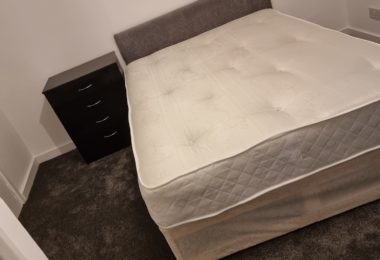 Chirie Camera Single In Canning Town, Londra