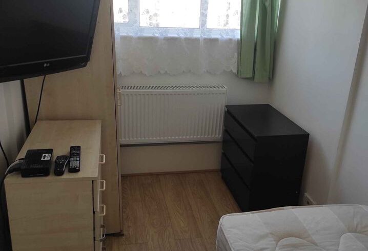 Chirie Camera Single In Kingsbury, Londra