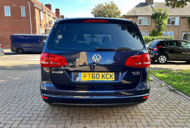 Vand Masina Volkswagen Sharan In Barking, Londra