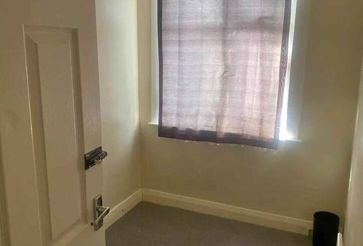 Chirie Cameră Single În Feltham, Londra