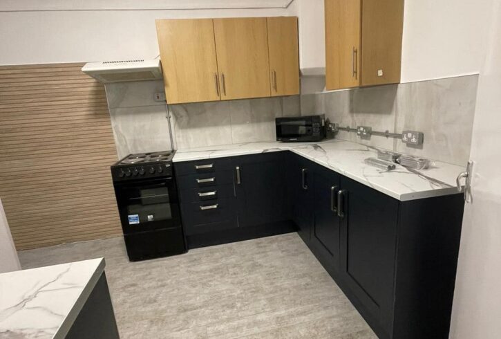 Chirie Apartament Cu Două Camere Duble În Harrow, Londra