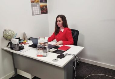 Payroll, VAT si CIS Pentru Firmele Românești din UK