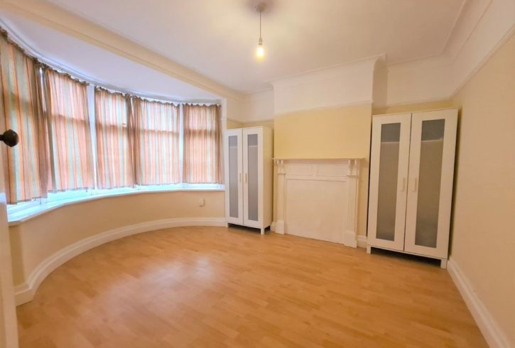 Inchiriere Apartament 2 Camere in Barkingside, Londra - REMAX