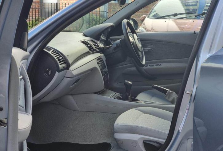 Vand Auto BMW Seria 1 din 2009 in Hornchurch, Londra