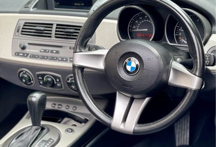 Vand Auto BMW Z4 Decapotabil din 2013 in Wembley, Londra