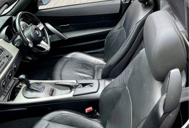 Vand Auto BMW Z4 Decapotabil din 2013 in Wembley, Londra