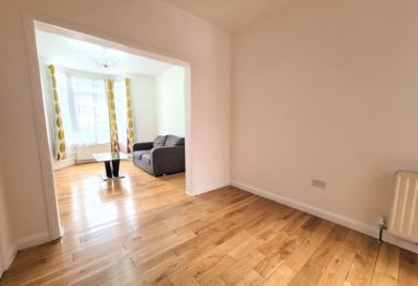 Chirie Casă cu 5 Dormitoare in Waltham Forest, Londra