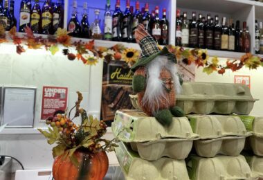 A&S Magazin Traditional Romanesc In Woking, UK