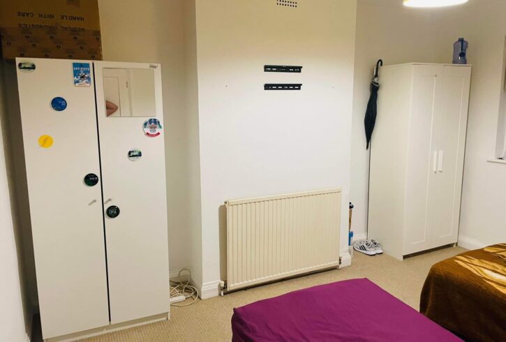 Caut Coleg De Camera - Chirie Camera Double In Wembley, Londra