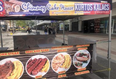 Produse De Patiserie Si Fast Food Romanesc In Harrow, Londra