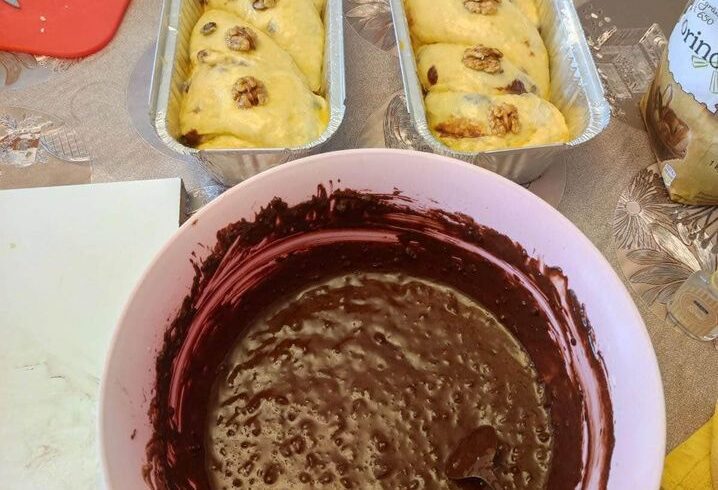 Vand Prajituri Traditionale Romanesti De Casa In Romford, Londra