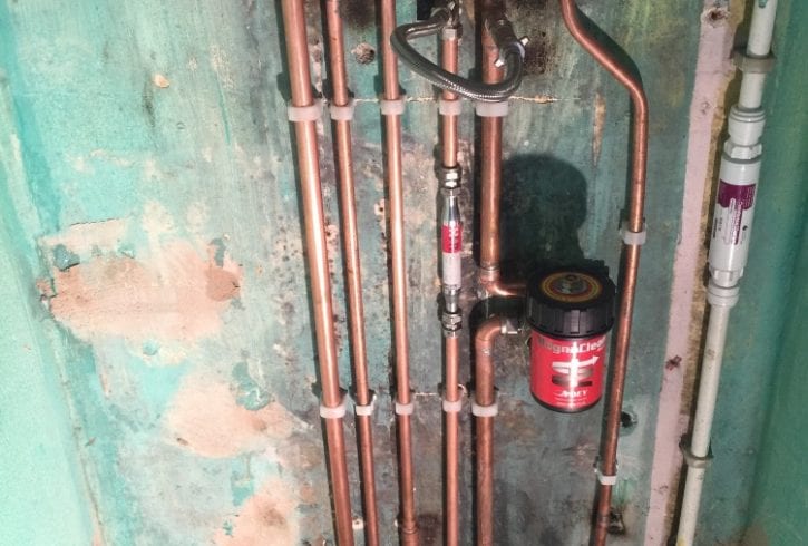 Plumber cu experienta si calificari imi ofer serviciile