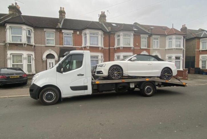 Tractari AUTO 24/7 in Ilford Londra