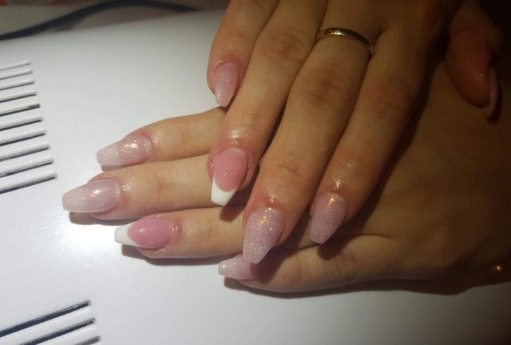 Blessing Unisex Salon - Unghii gel pensat hairdressing - East Ham E6