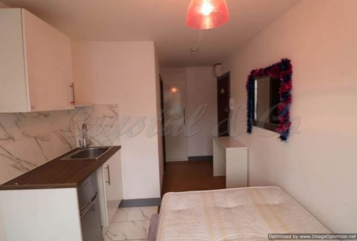 Studio Flat de inchiriat in West Drayton - Crystal & Co