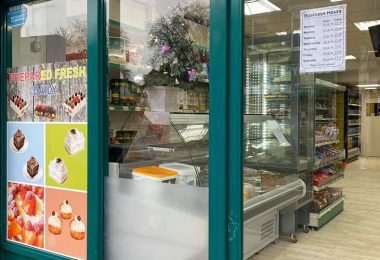 Magazin romanesc Tricolorul Enfield EN2