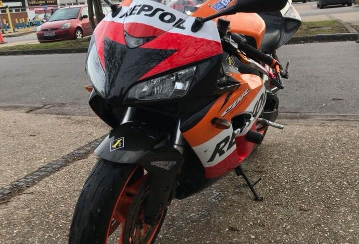 Motocicleta Honda CBR 1000 RR de vanzare in Londra