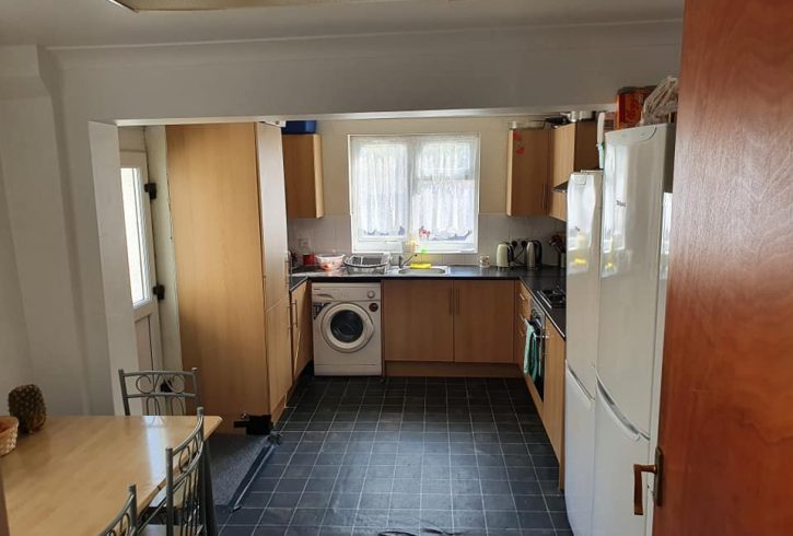 Camera king size de inchiriat in Forest Gate