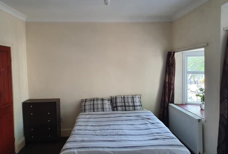 Camera king size de inchiriat in Forest Gate - Imagine 4