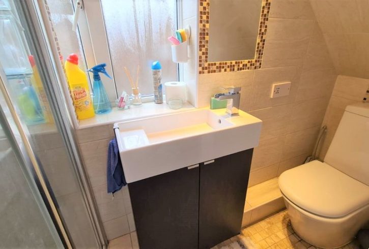 Casa 4 Dormitoare in Canning Town Londra