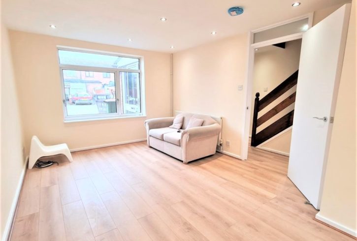 Casa 3 Dormitoare Londra