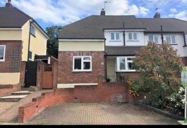 Chirie camera dubla in Romford