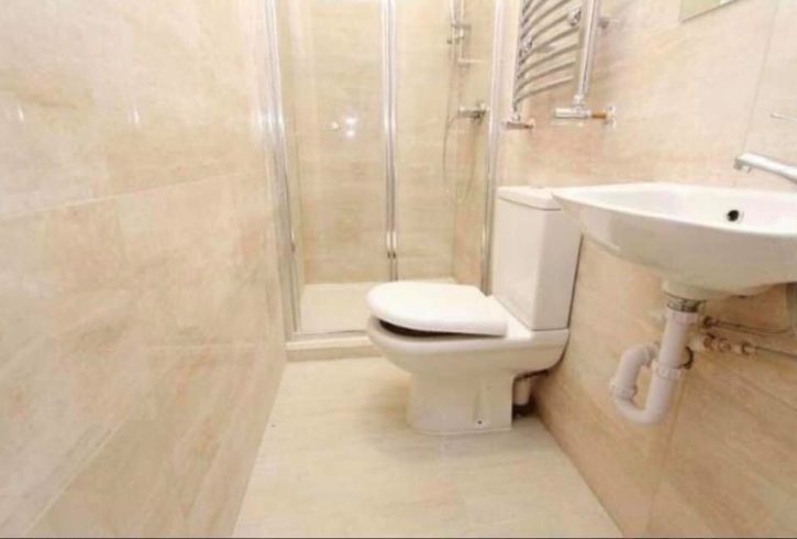 Chirie camera dubla pentru 2 băieți in Plaistow