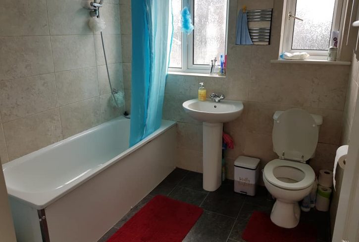 Se inchiriază cameră King Size in zona 3 Walthamstow - Imagine 6 Se inchiriază cameră King Size in zona 3 Walthamstow - Imagine 6