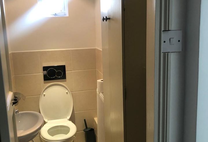 Inchiriez 2 camere dubla si single in Harrow