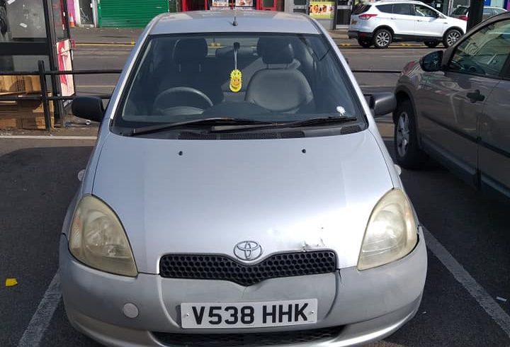 Masina Toyota Yaris - Plaistow Londra