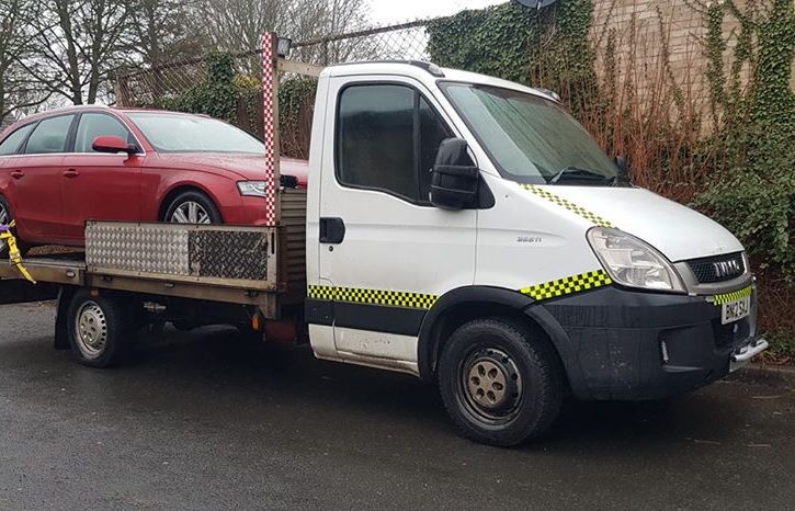 Masina de vanzare Recovery truck Tipper Iveco Basildon Masina de vanzare Recovery truck Tipper Iveco Basildon