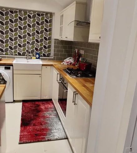 Ofer spre chirie o camera single spatioasa in zona Romford - Imagine 4