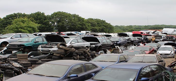 Stock Auto Breakers atelier de dezmembrari auto in Wickford UK Stock Auto Breakers atelier de dezmembrari auto in Wickford UK