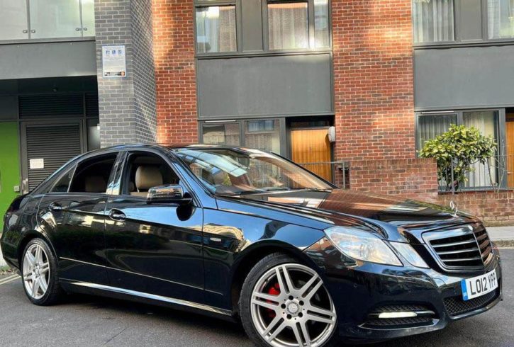 Vand Auto 2012 Mercedes-Benz E-Class in Enfield Londra