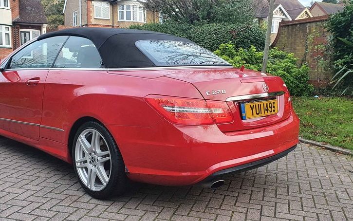 Vand Auto 2013 Mercedes E 350 CDI Cabrio in Luton UK