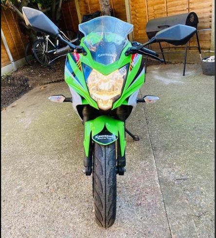 Vand Motor Kawasaki Ninja BX 250 in Grays UK